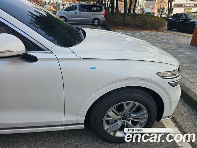 Genesis GV70, 2025 4