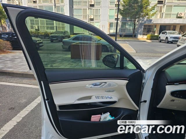 Genesis GV70, 2025 10