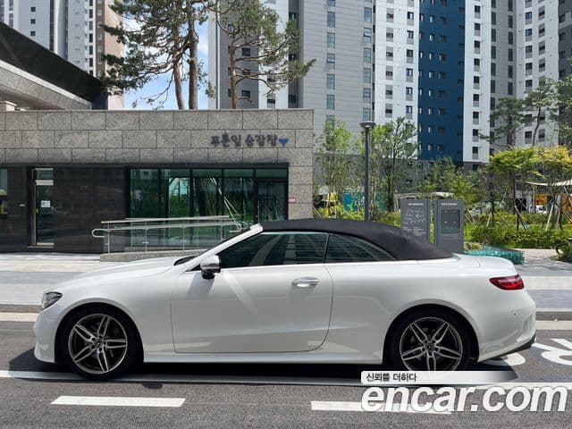 Mercedes-Benz E-класс W213 E220d кабриолет, 2018 3
