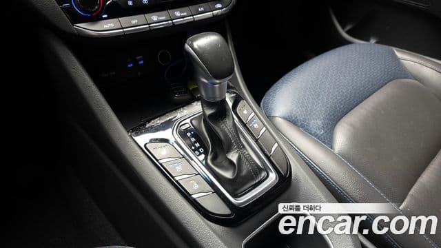 Hyundai Ioniq гибрид Plus, 2016 9