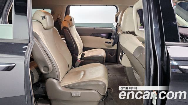 Kia Carnival 4세대 Signature, 2021 12