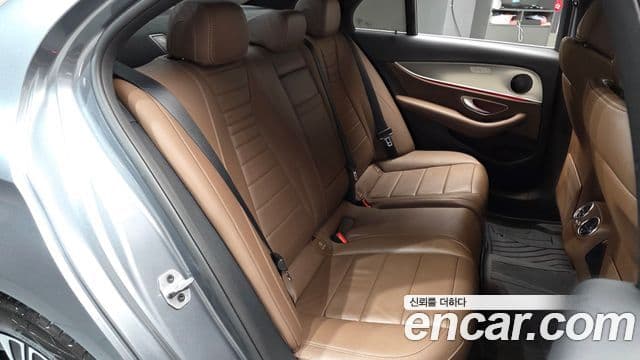 Mercedes-Benz E-класс W213 Avantgarde, 2019 12