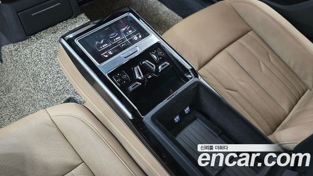 Audi A8 (D5) 55 TFSI Quattro LWB, 2020 17