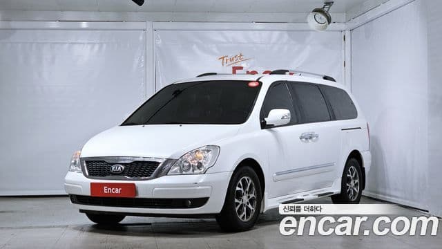 Kia Carnival R топовая версия, 2014 1