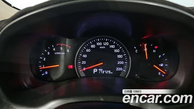 Kia Carnival R топовая версия, 2014 8