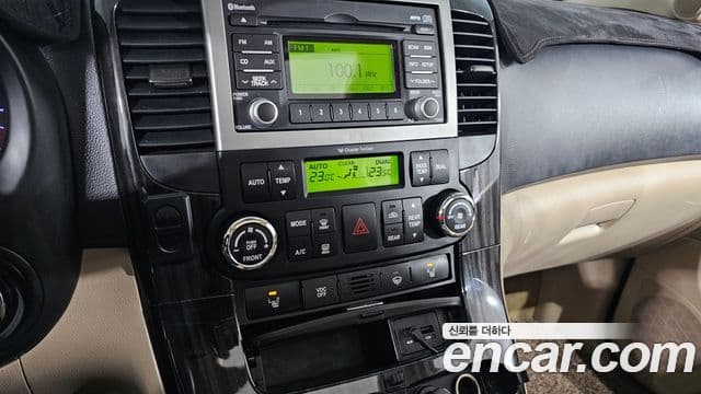 Kia Carnival R топовая версия, 2014 17