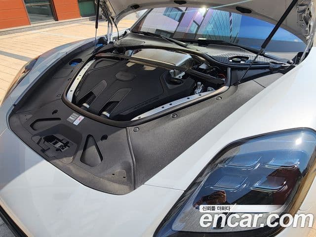 Porsche Panamera (976) 4.0 GTS, 2025 6