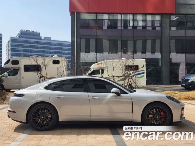 Porsche Panamera (976) 4.0 GTS, 2025 12