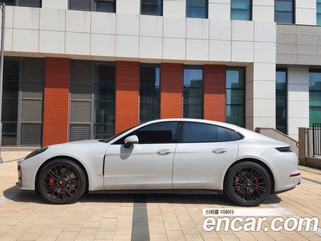 Porsche Panamera (976) 4.0 GTS, 2025 13