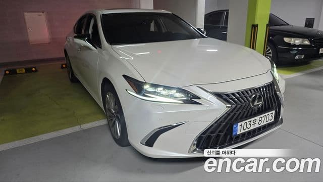 Lexus ES300h 7세대 Executive, 2025 3