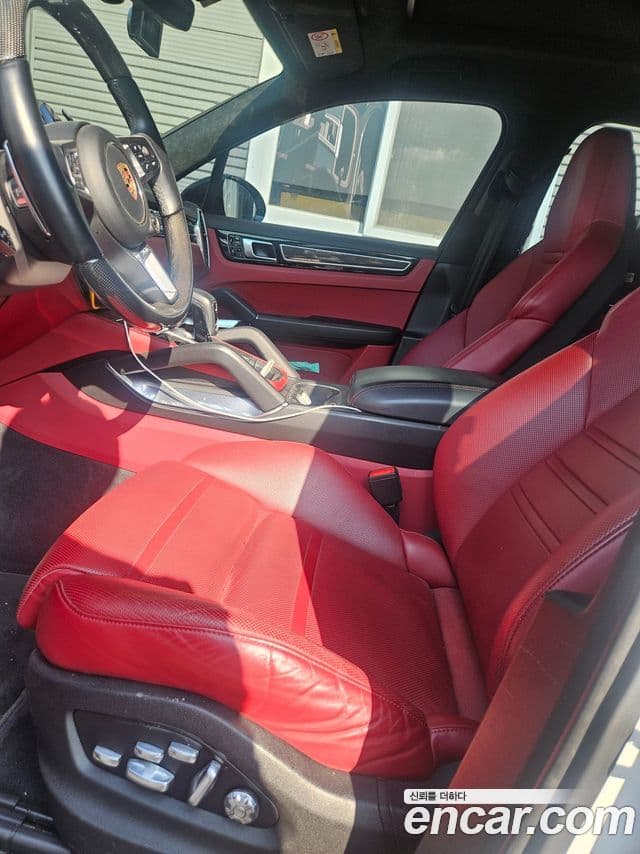 Porsche Cayenne (PO536) 4.0 турбо, 2020 10