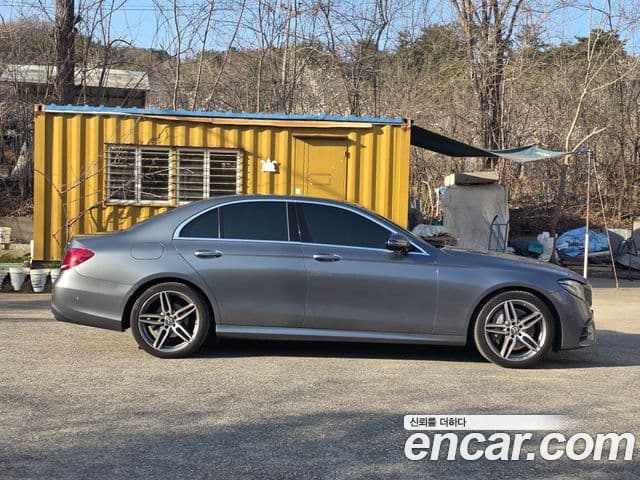 Mercedes-Benz E-класс W213 AMG Line, 2017 4