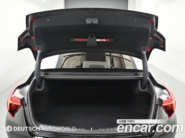 Kia K8 гибрид Noblesse, 2022 18