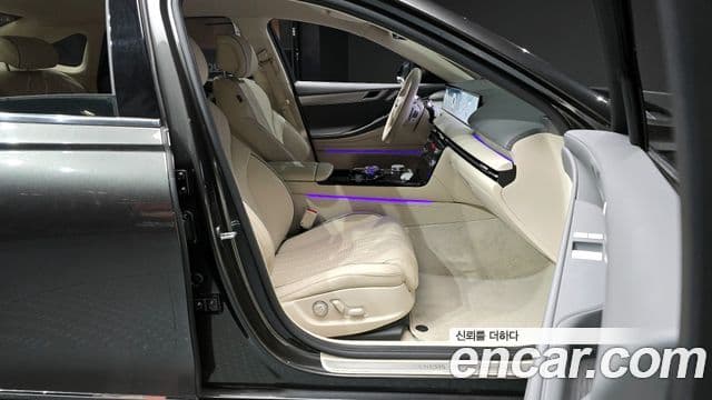 Genesis G80 (RG3) бензин 2.5 турбо AWD, 2025 11