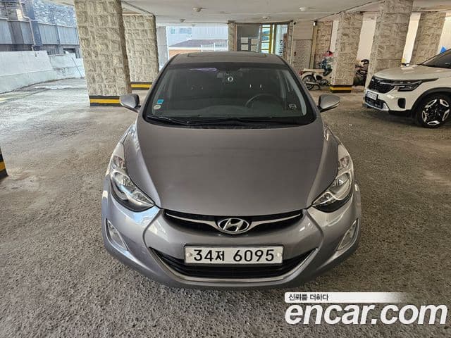 Hyundai Avante MD Luxury, 2012 1