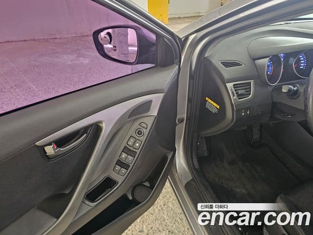 Hyundai Avante MD Luxury, 2012 10