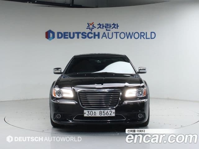 크라이슬러 The / новый New 300C