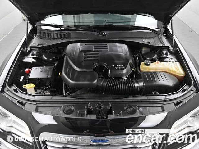 크라이슬러 The / новый New 300C, 2013 6