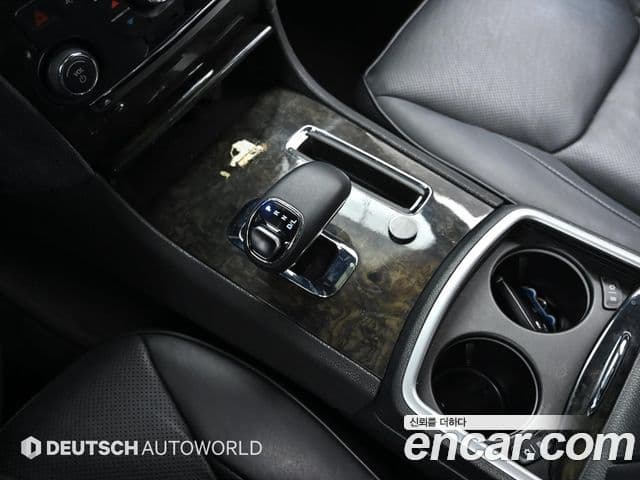 크라이슬러 The / новый New 300C, 2013 9