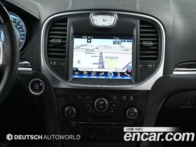 크라이슬러 The / новый New 300C, 2013 14