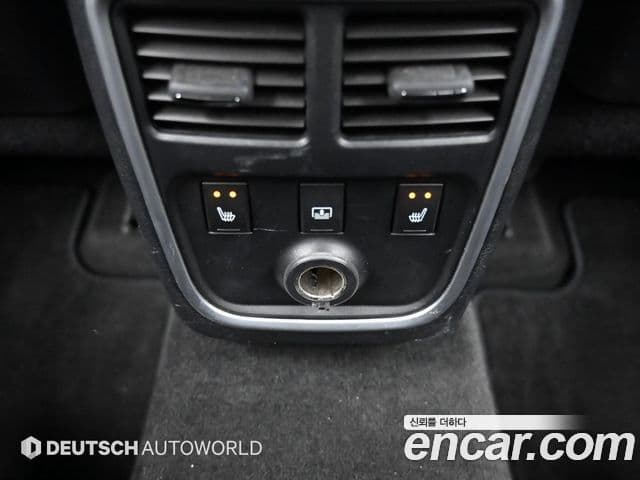 크라이슬러 The / новый New 300C, 2013 16