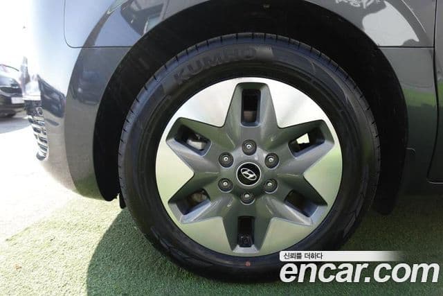 Hyundai Staria Modern, 2022 все фото