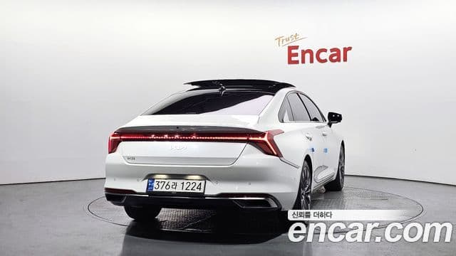 Kia K8 Signature Special, 2023 4