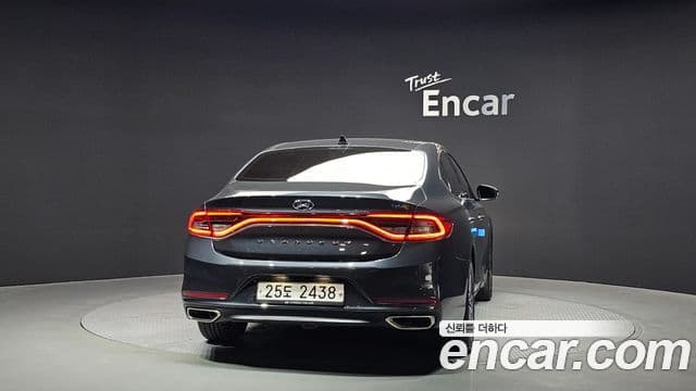 Hyundai Grandeur IG гибрид Special, 2018 4