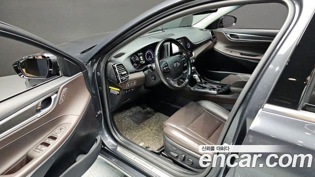 Hyundai Grandeur IG гибрид Special, 2018 10