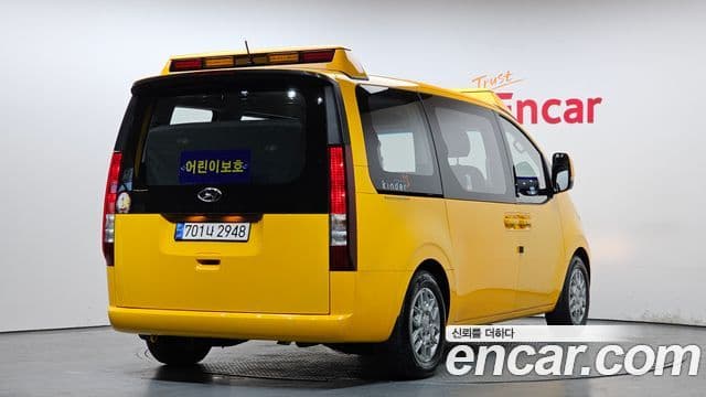 Hyundai Staria 15인승, 2024 2