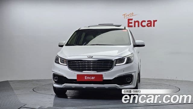Kia All New Carnival Prestige, 2015 3