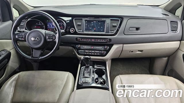 Kia All New Carnival Prestige, 2015 7