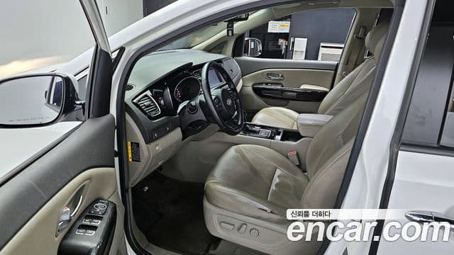 Kia All New Carnival Prestige, 2015 10
