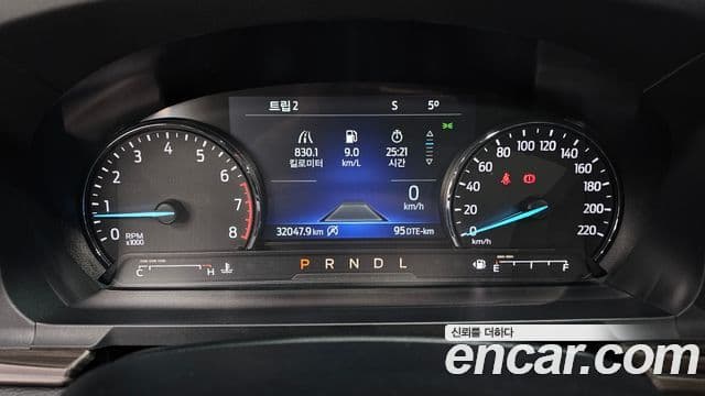 Ford Explorer 6세대 2.3 Limited 4WD, 2022 8