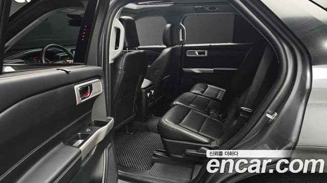 Ford Explorer 6세대 2.3 Limited 4WD, 2022 12