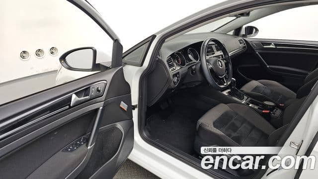 Volkswagen Гольф 7세대, 2014 10