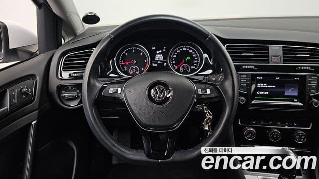 Volkswagen Гольф 7세대, 2014 13