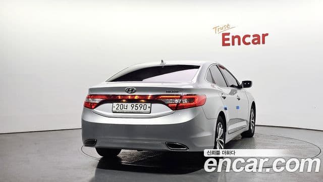 Hyundai Grandeur HG Luxury, 2012 4