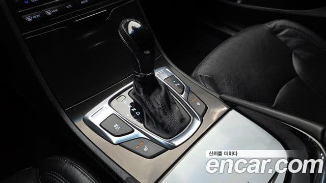 Hyundai Grandeur HG Modern, 2015 9