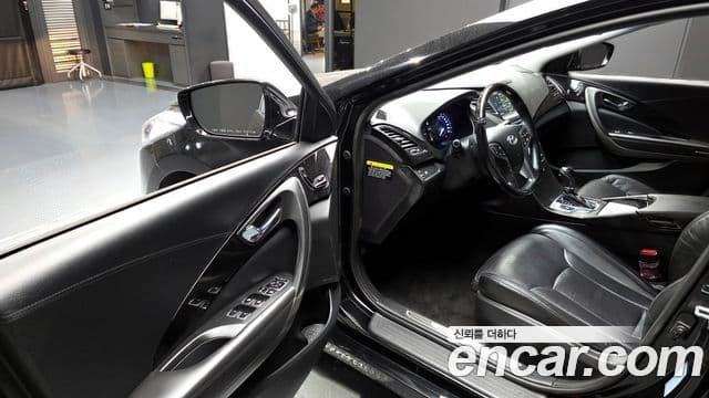 Hyundai Grandeur HG Modern, 2015 11