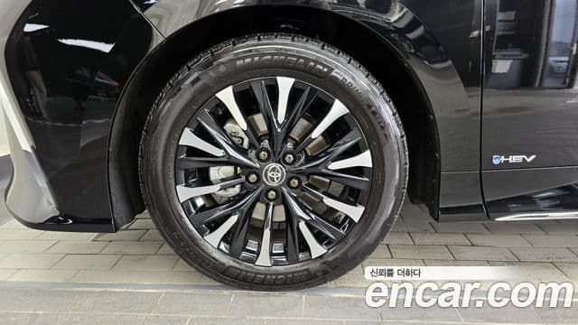 Toyota Alphard 4세대 2.5 HEV Executive AWD, 2025 все фото