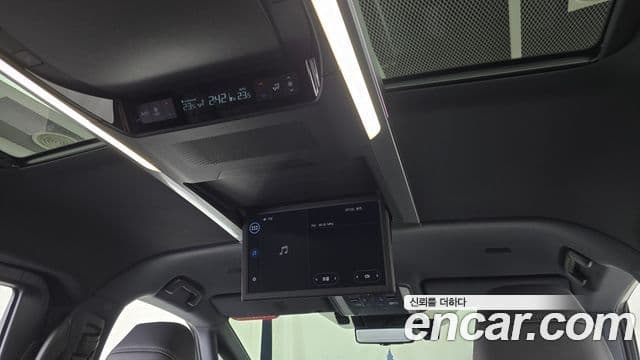 Toyota Alphard 4세대 2.5 HEV Executive AWD, 2025 20