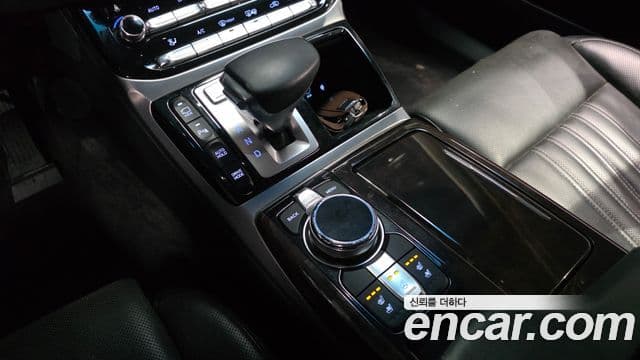 Genesis EQ900 Luxury, 2016 9