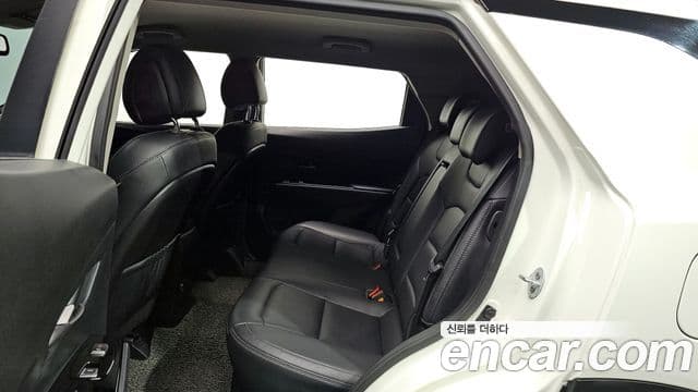 KG모빌리티(SsangYong) Beautiful Korando Plus, 2021 12