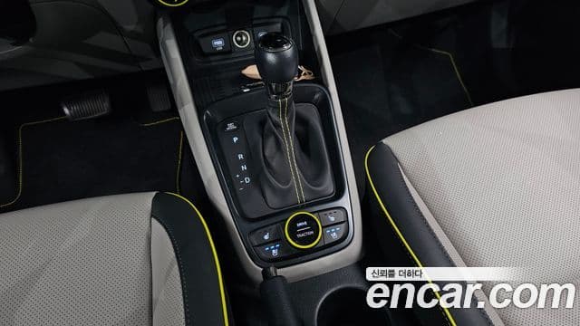 Hyundai Venue 1.6 Flux, 2023 9