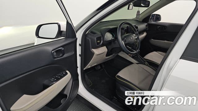 Hyundai Venue 1.6 Flux, 2023 11