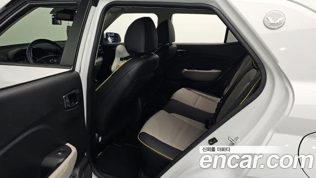 Hyundai Venue 1.6 Flux, 2023 12