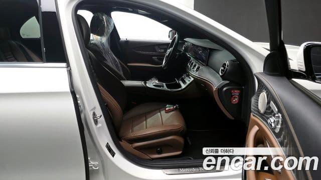 Mercedes-Benz E-класс W213 Avantgarde, 2022 11