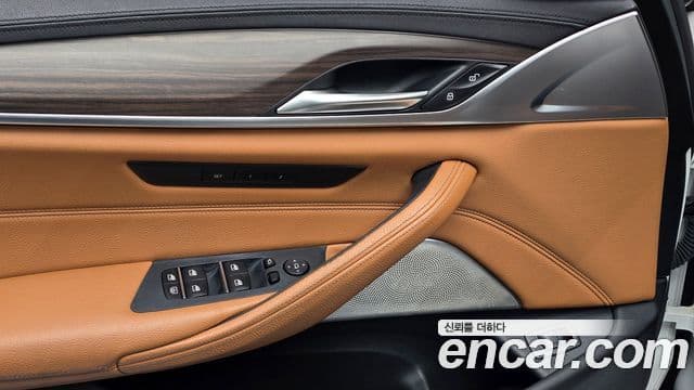 BMW 5시리즈 (G30) 520d xDrive M Sport Plus, 2017 18