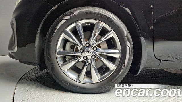 Kia The / новый New Carnival Special, 2019 все фото